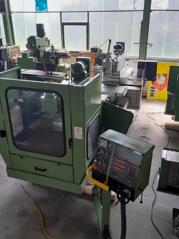 Alternative view of WF 31 SA ( 3 x )  MIKRON ( 3 x ) 1991