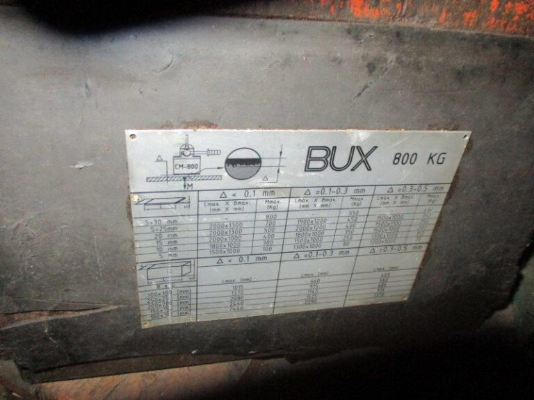 800 kg  BUX