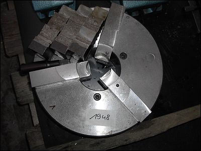 3-Backenfutter  UNBEKANNT