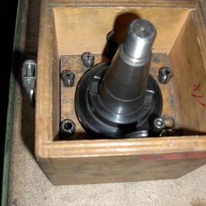 Alternative view of Schnelllaeufer 1:4  HENNINGER