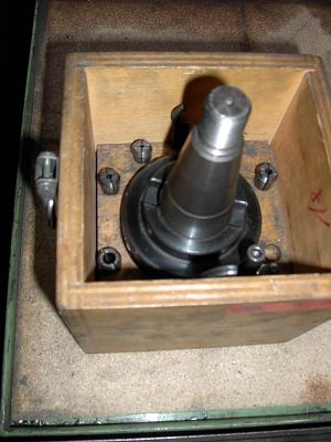 Alternative view of Schnelllaeufer 1:4  HENNINGER