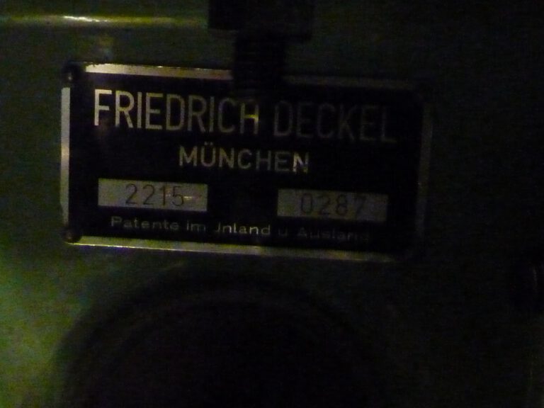 2215 DECKEL