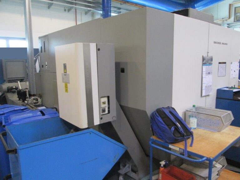 DMC 60 S  DECKEL MAHO 2002