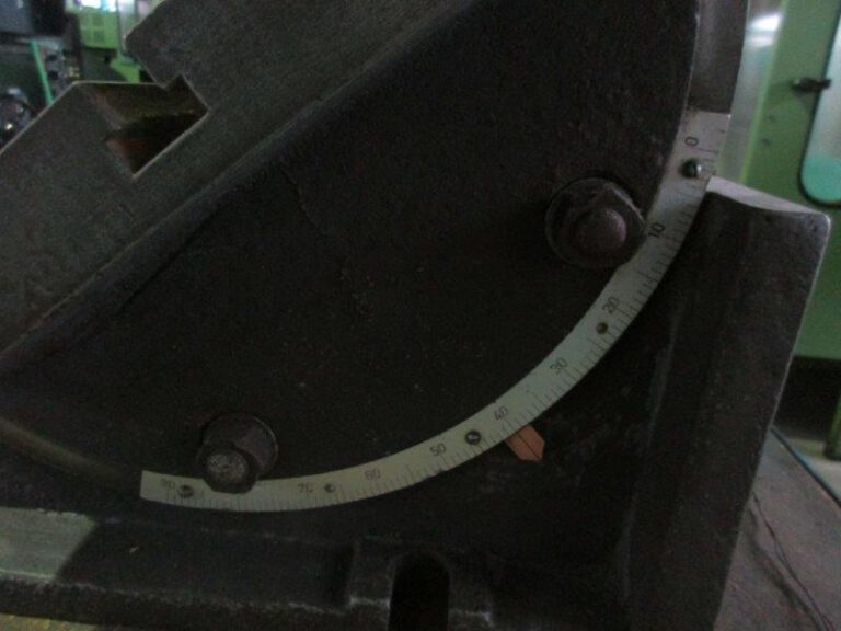 schwenkbar UNBEKANNT