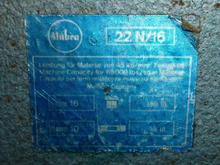 22 N / 16  MUBEA 1980