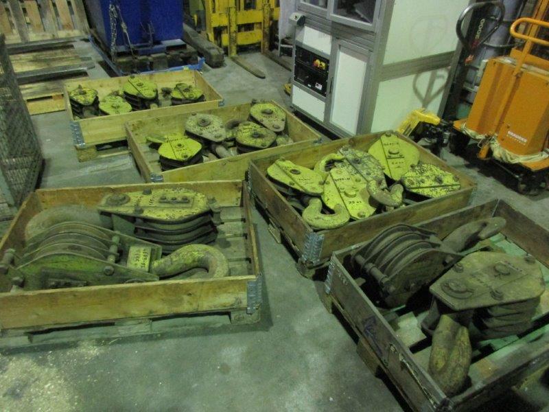 Alternative view of Seilkloben / Umlenkrolle  UNBEKANNT