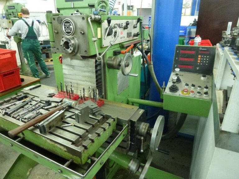 UWF 700  HERMLE 1986