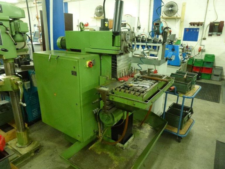 UWF 700  HERMLE 1986