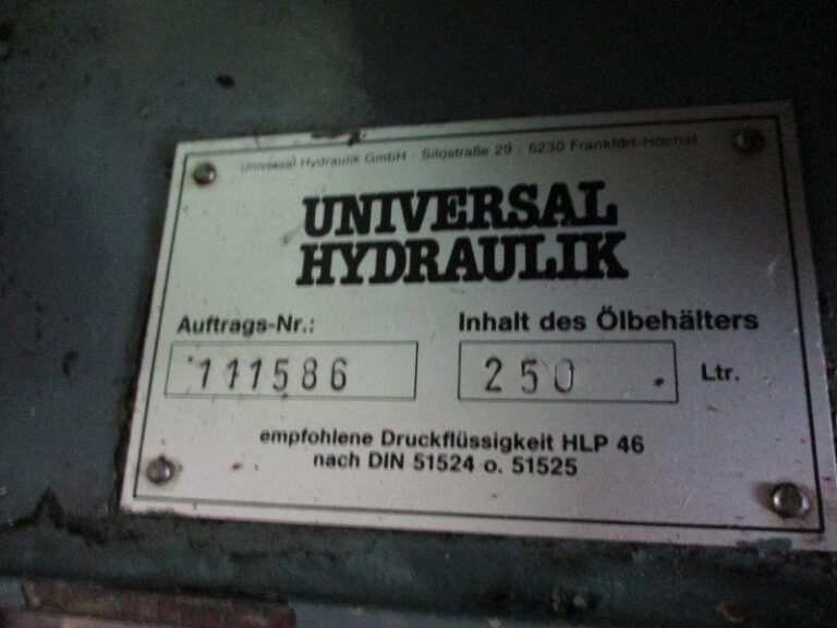 -  UNIVERSAL Hydraulik 1987