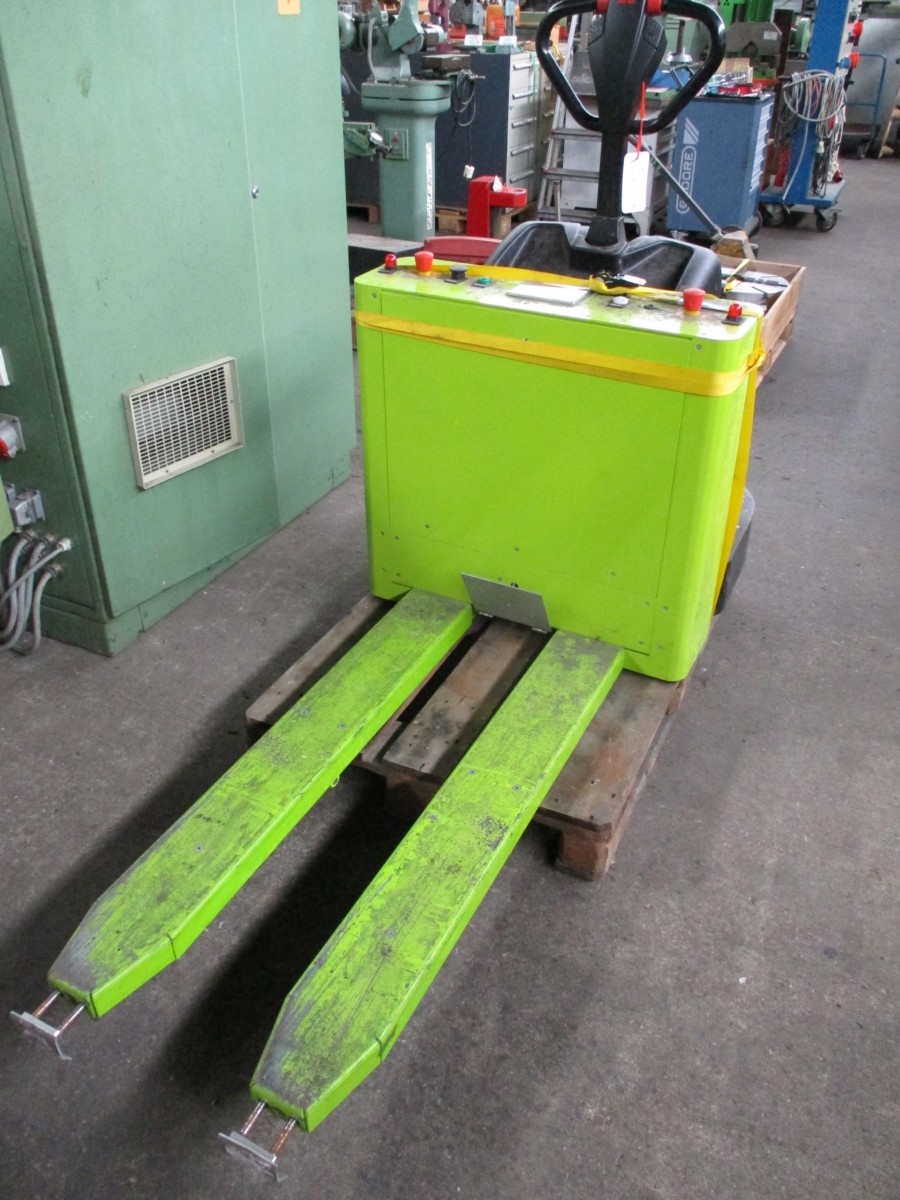 Paleti / FTF S-Elektronik / LogisticJet 2013