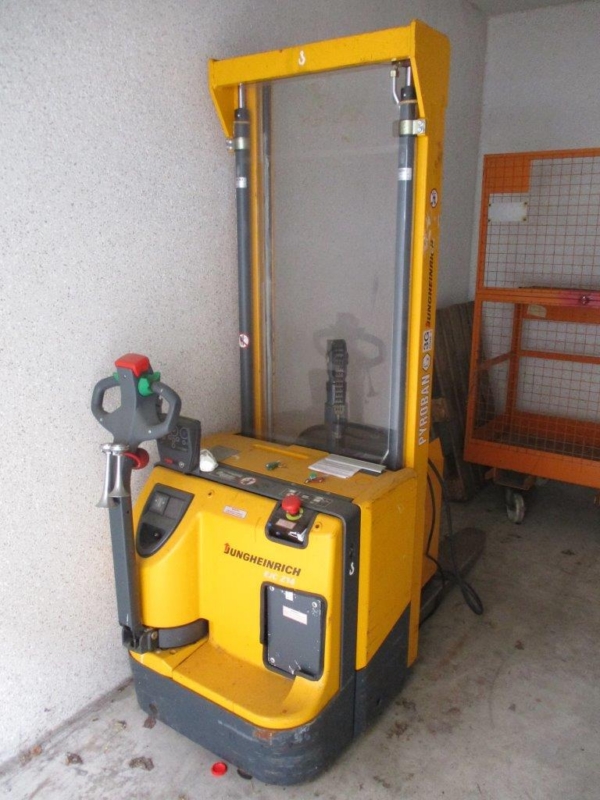 Alternative view of EJC Z 14 - 360 ZZ  JUNGHEINRICH 2006