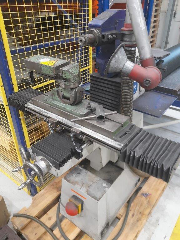 Alternative view of L 15  SIMON 1987