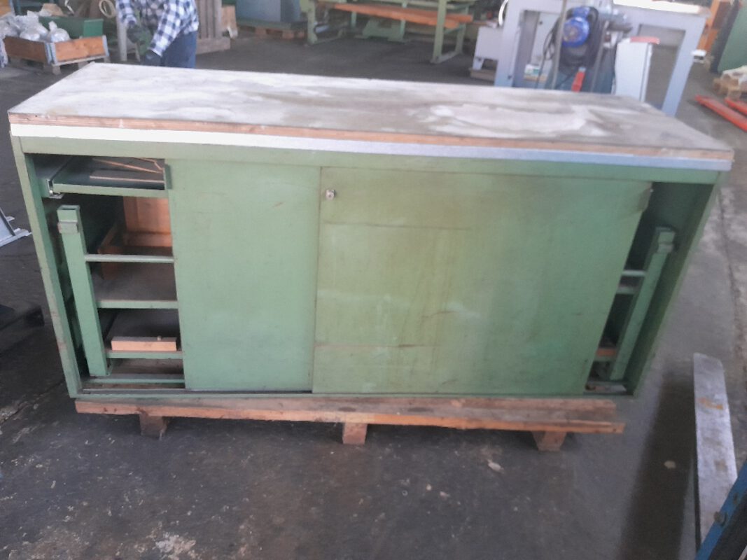 Schiebetuer mit Auszug  UNBEKANNT