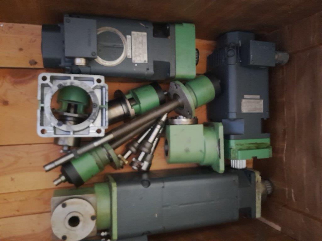 Alternative view of 1 HU 3073 / 3076  SIEMENS / DECKEL 1988