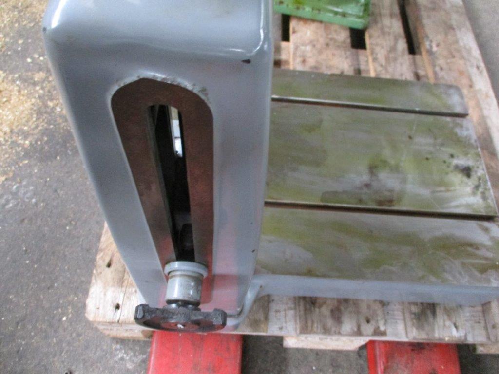 Alternative view of -  TAYLOR-HOBSON 19xx