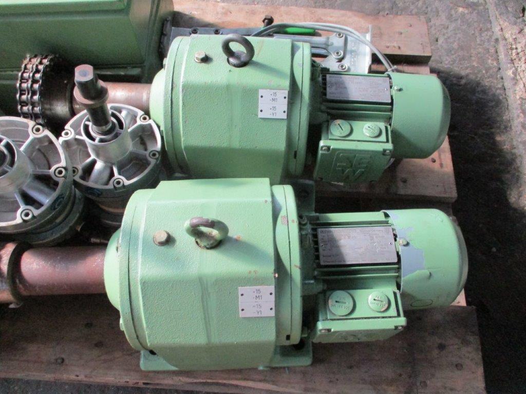 R 703 D63N-6B03  SEW 1989