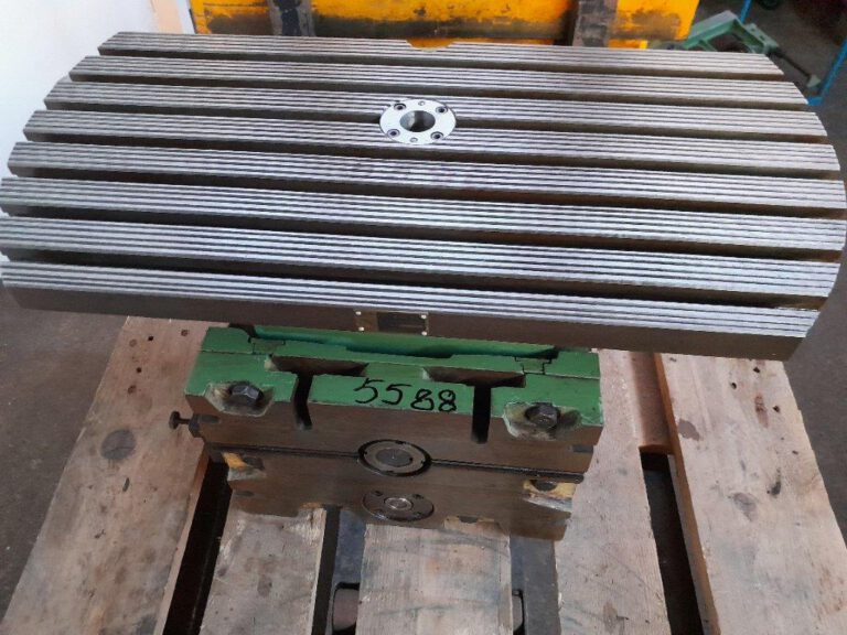 Universaltisch  MAHO 19xx