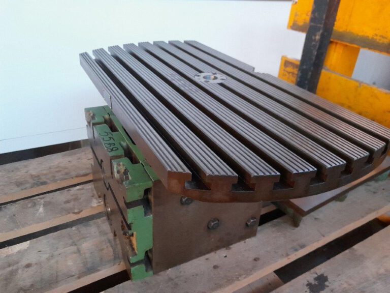 Universaltisch  MAHO 19xx