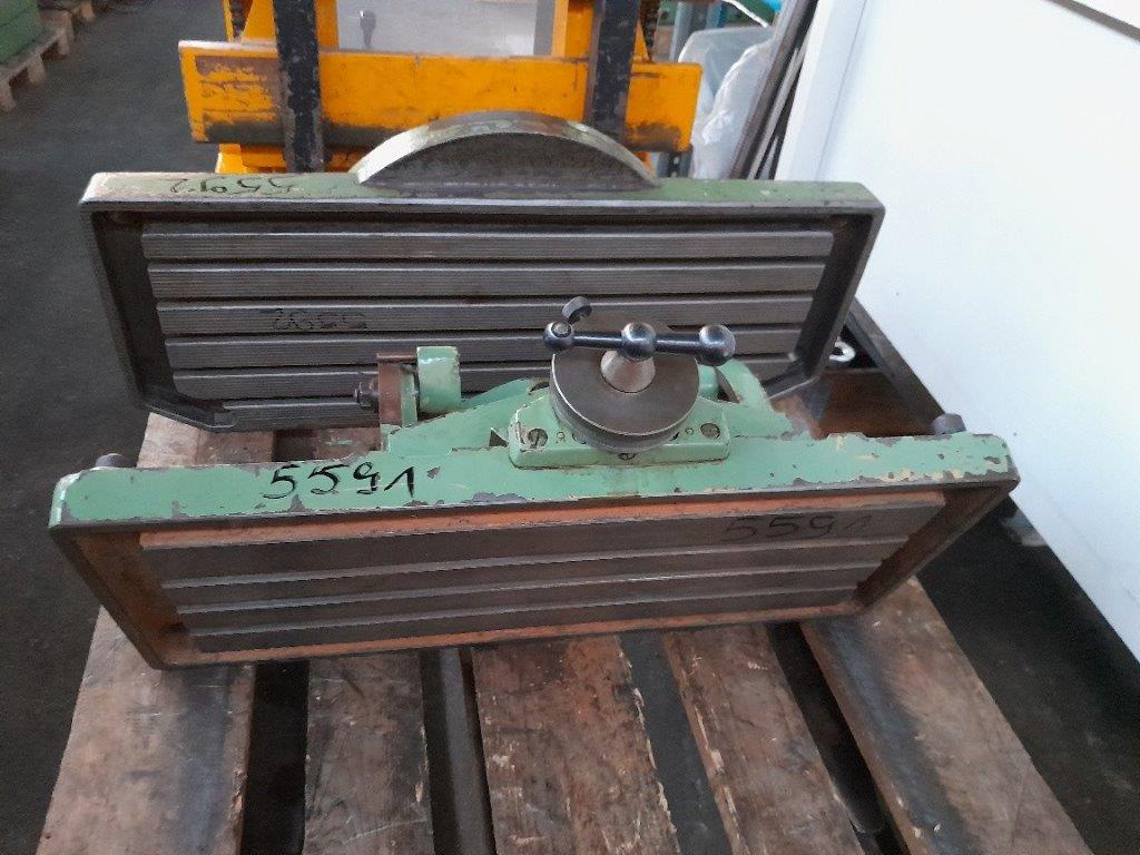 Alternative view of Universaltisch  MAHO