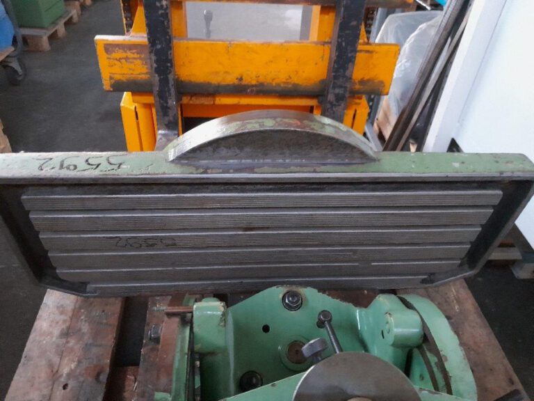 Universaltisch  MAHO