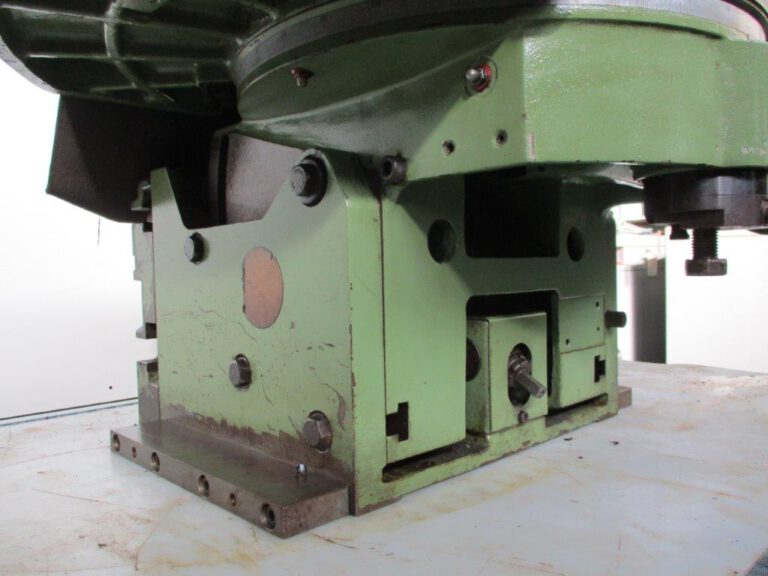 MH div. / Universaltisch  MAHO 1990