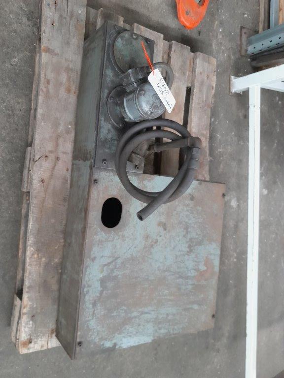 Alternative view of 60 Liter  UNBEKANNT