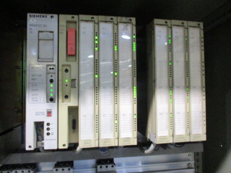 CNC 3580 + Schaltschrank  KERN / Philips 1990