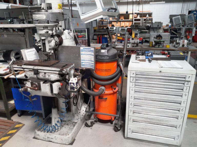 Betriebsaufloesung  DIVERSE