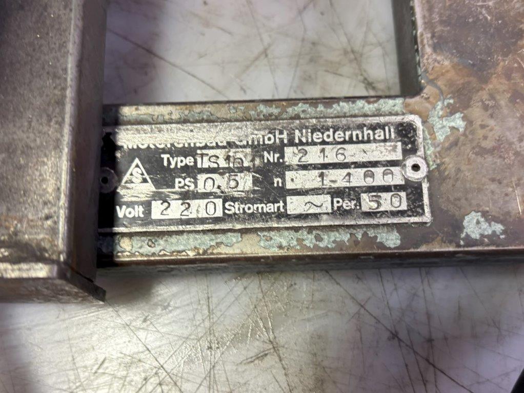 Alternative view of -  UNBEKANNT UNBEKANNT