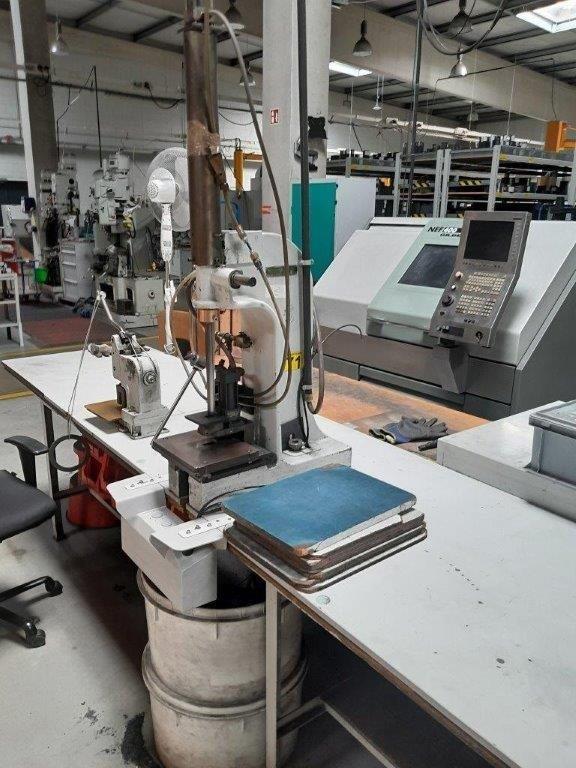 - inkl. Werkbank  UNBEKANNT -