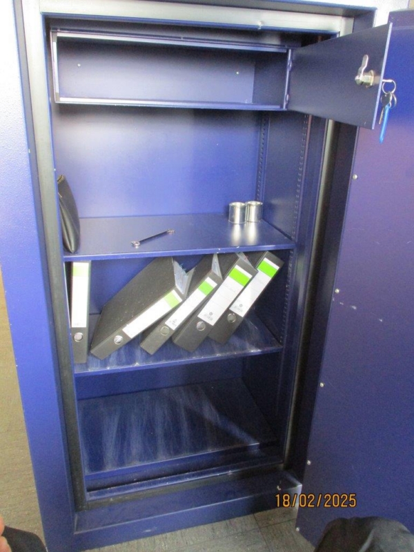 Alternative view of RB Safe Tresor Wertschrank  Bremer TRESOR 2006