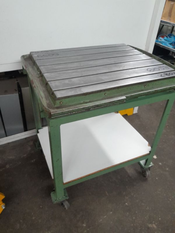 Alternative view of 740 * 620 * 930  UNBEKANNT