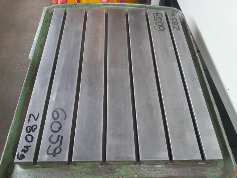 740 * 620 * 930  UNBEKANNT