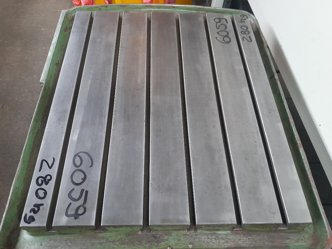 740 * 620 * 930 UNBEKANNT - Bild 4