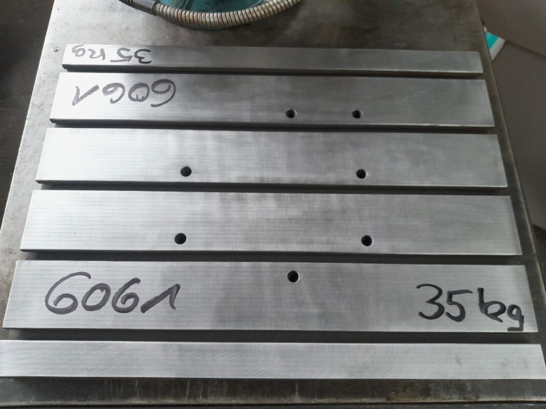 Hilfsaufspanntisch  DECKEL