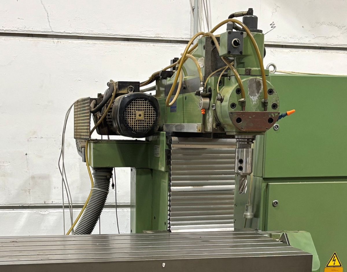 Alternative view of FP 42 NC  DECKEL 1982