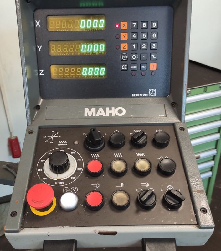 Alternative view of MH 400  MAHO 1992