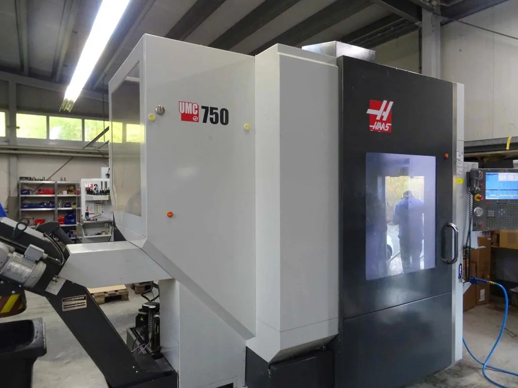 Alternative view of UMC 750 - 5 AX HAAS 2016