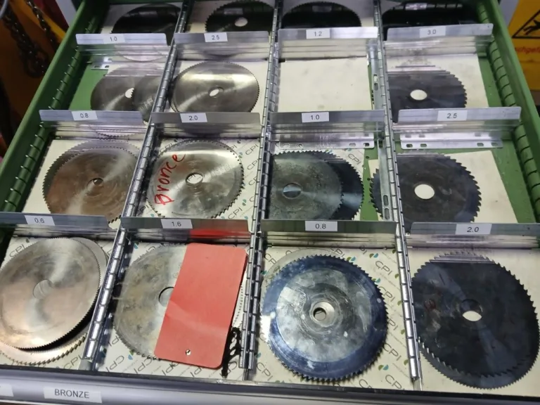 7 Schubladen - OHNE InhaltUNBEKANNT