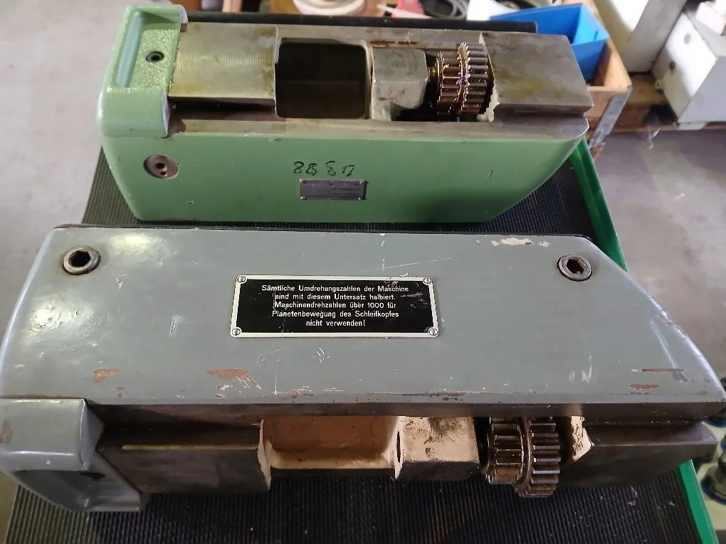 Alternative view of 2225 Lagerbock / Untersatz  DECKEL